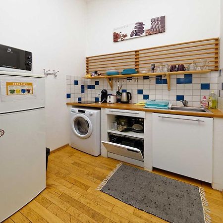Peter'S Tower Apartments プラハ エクステリア 写真