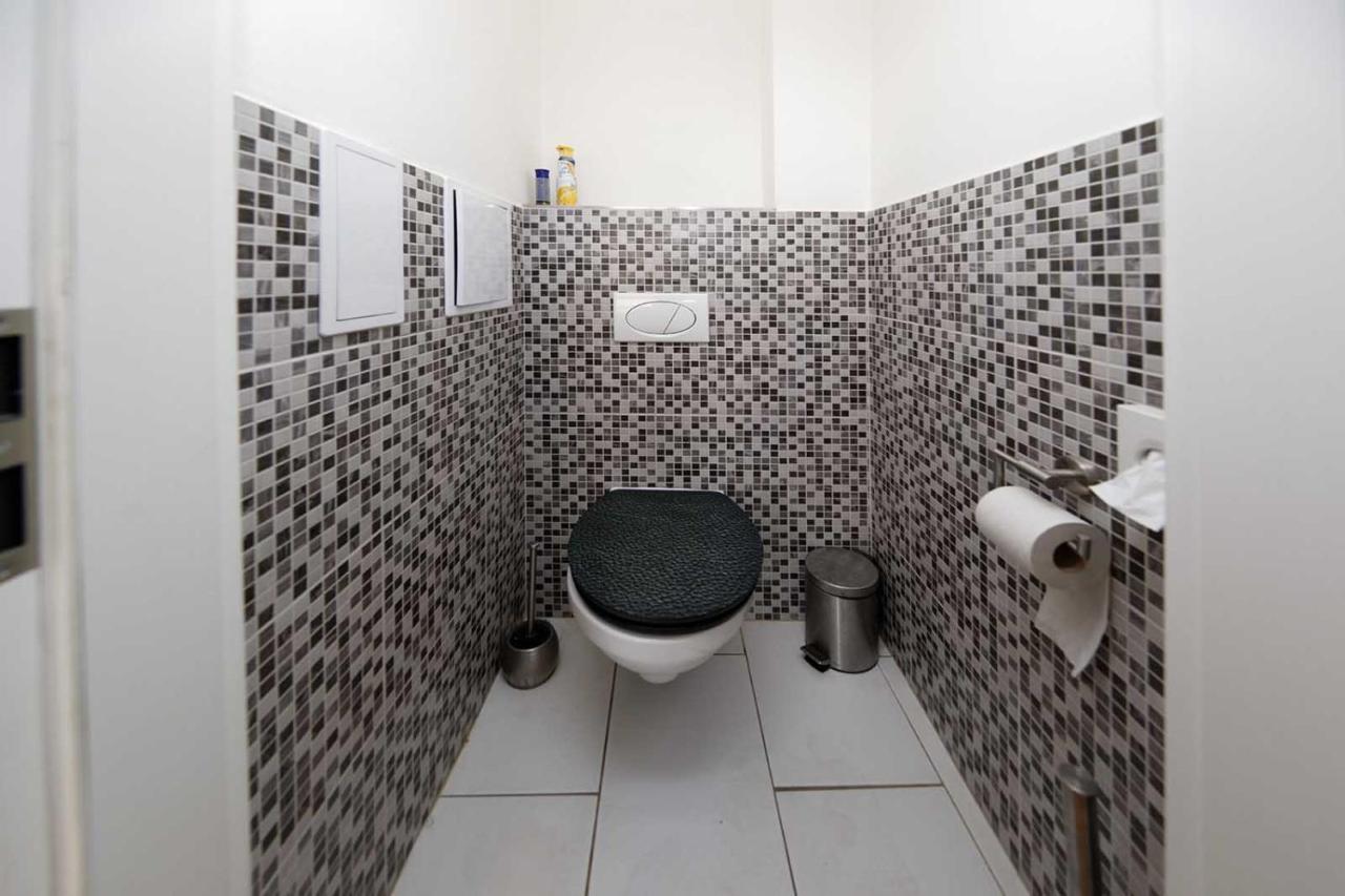Peter'S Tower Apartments プラハ エクステリア 写真