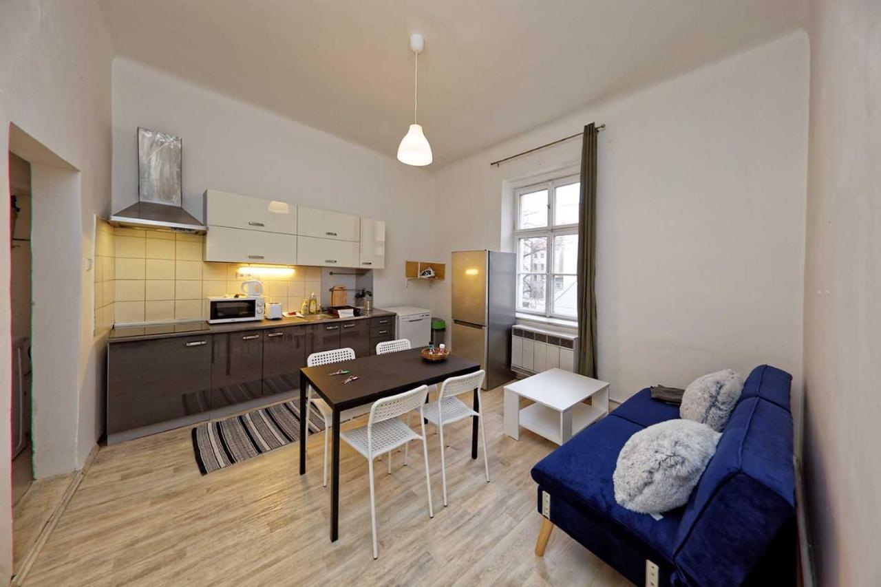 Peter'S Tower Apartments プラハ エクステリア 写真