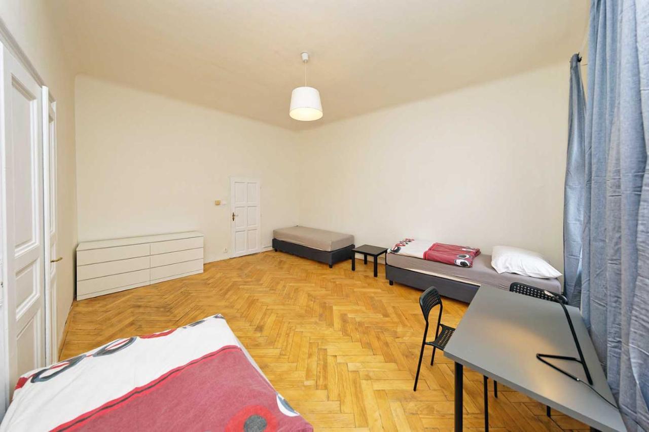 Peter'S Tower Apartments プラハ エクステリア 写真