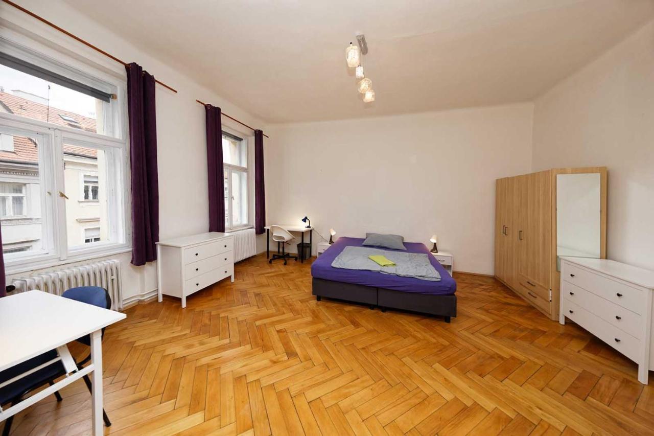 Peter'S Tower Apartments プラハ エクステリア 写真